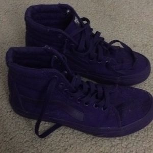 Purple vans ski high